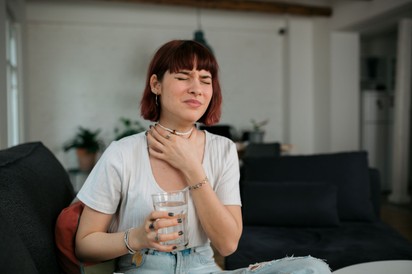 Be van rekedve és nehezen tud nyelni? Ezek lehetnek az okok