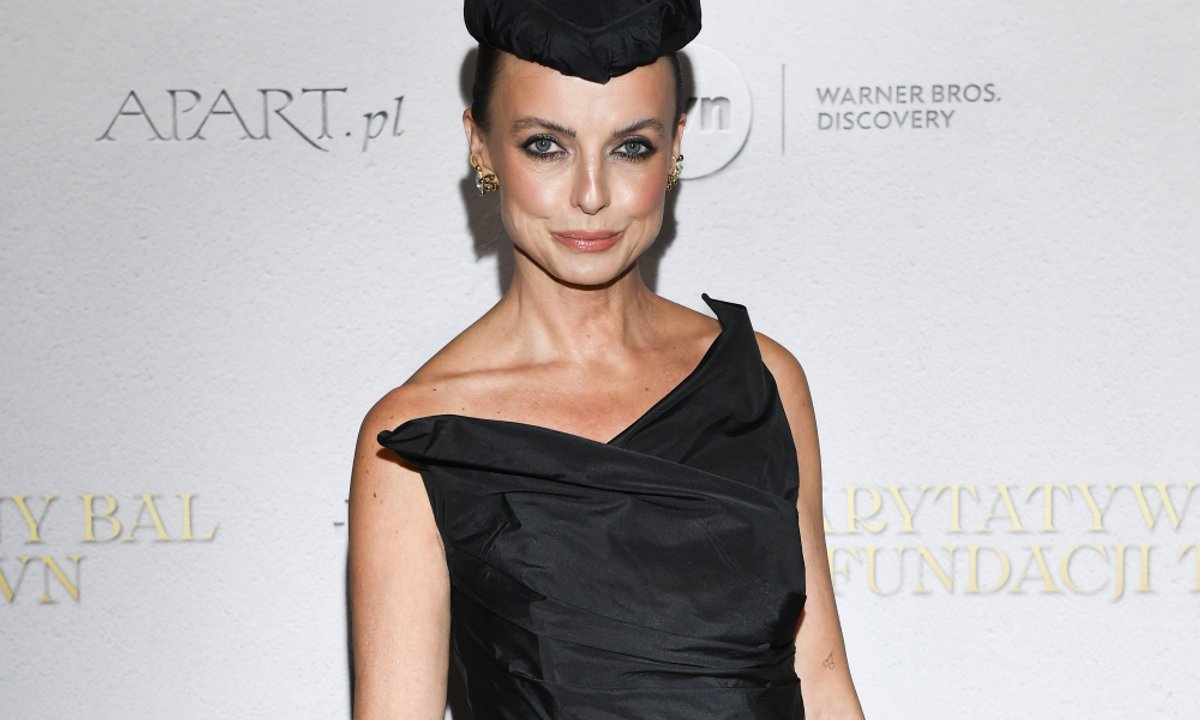 Kasia Sokołowska w olśniewającej stylizacji. Jej spódnica w kratę to hit sezonu