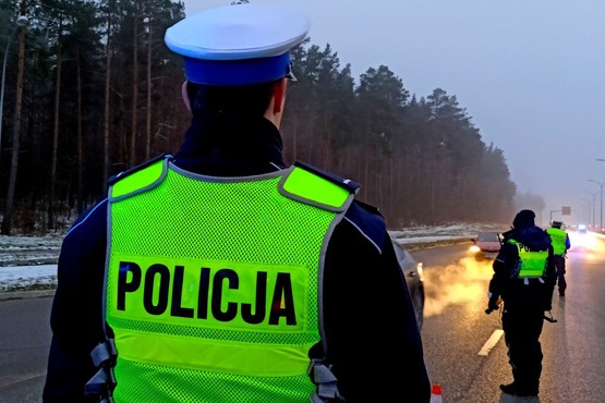 Co z wyprzedzaniem ciężarówek w nocy? Rząd podjął ostateczną decyzję