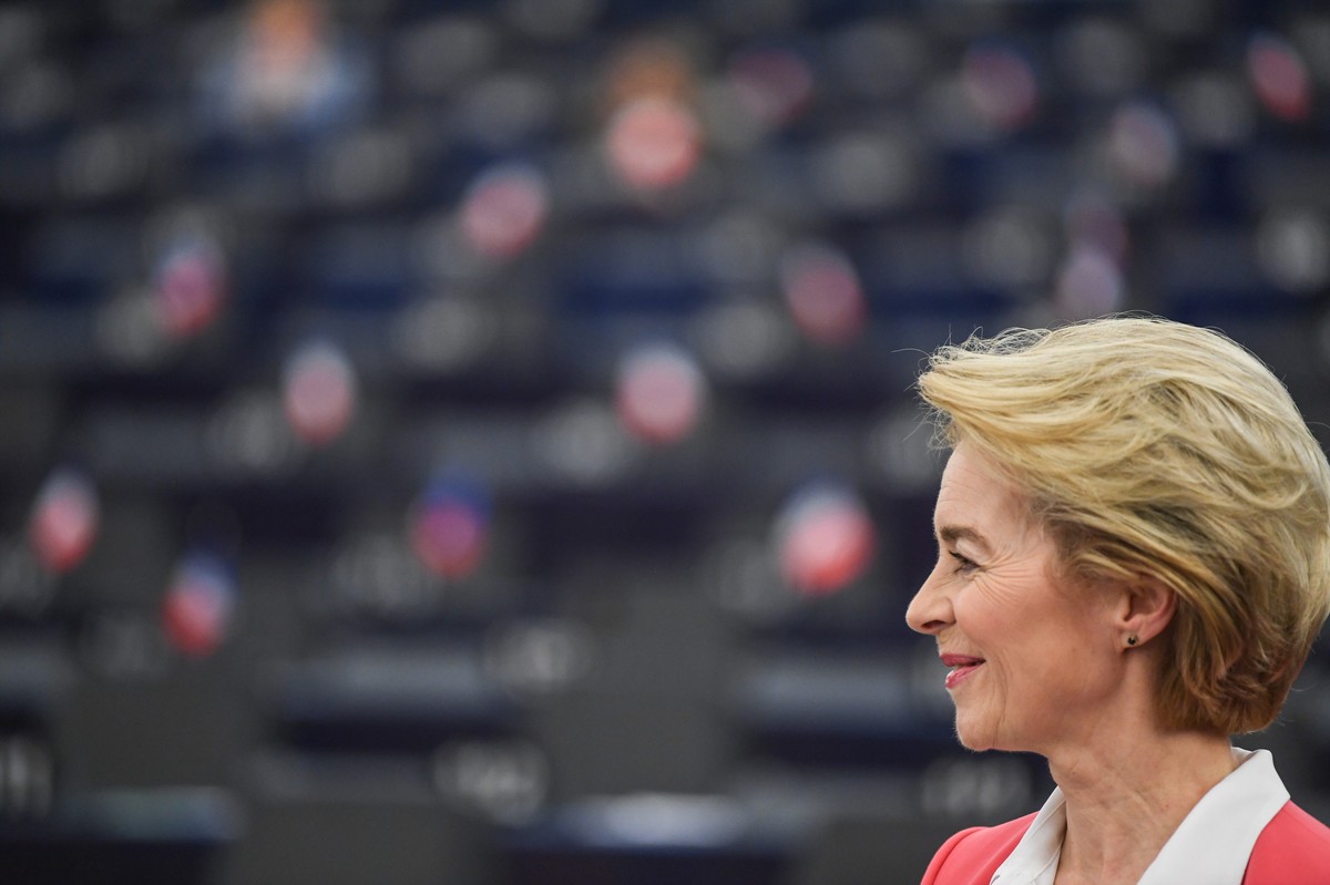 W głosowaniu w Strasburgu Parlament Europejski poparł Komisję Europejską pod przewodnictwem Ursuli von der Leyen.