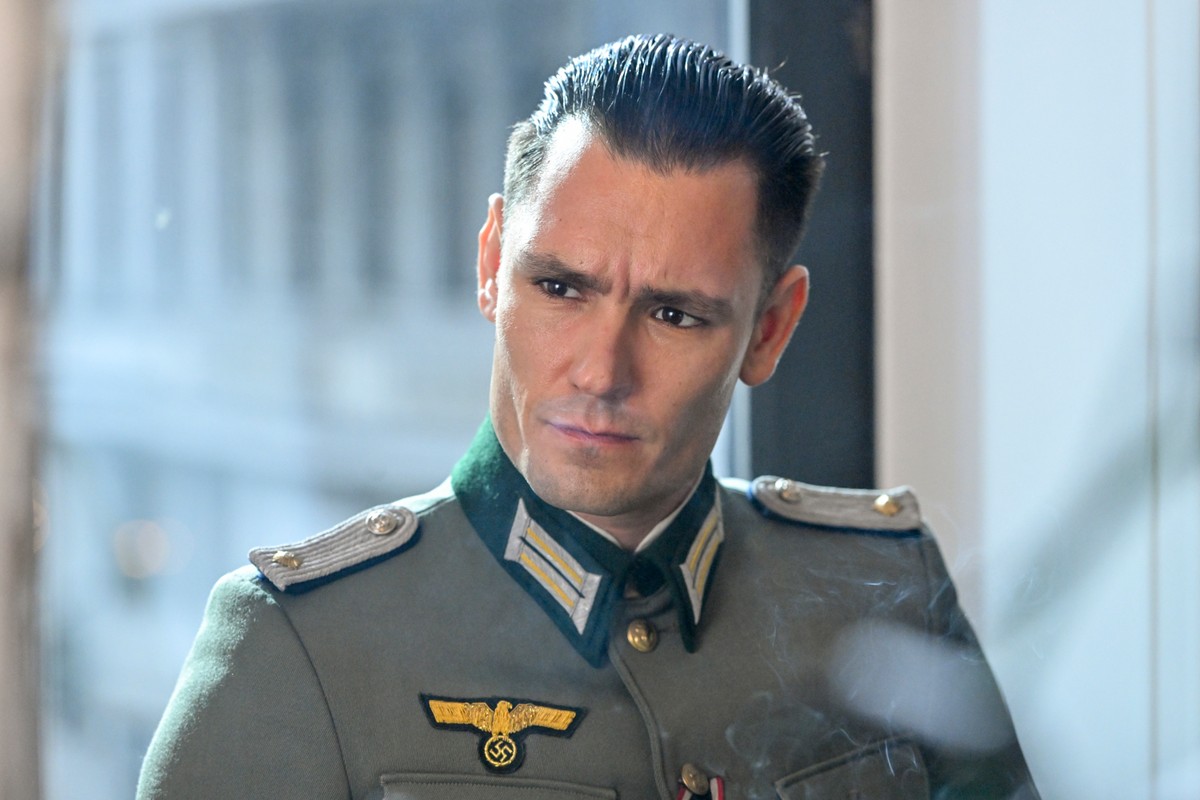 Bartosz Gelner jako Franz Neumann w "Zatoce szpiegów"