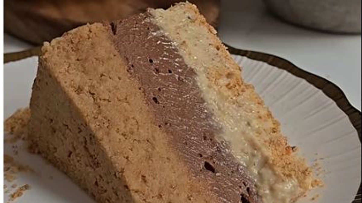 Pesak torta - recept koji uspeva svaki put: Kremasto savršenstvo puno čokolade i lešnika