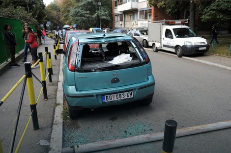 Uništen automobil