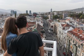 Upoznali smo se na moru, on MUSLIMAN, ja PRAVOSLAVKA, započeli smo vezu, a onda je PRESTAO DA ODGOVARA: Od njegovog druga sam čula NAJUŽASNIJE VESTI