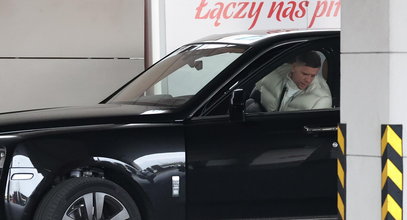 Szczęsny przyjechał na kadrę najdroższym SUV-em świata. Miły gest Lewandowskiego [ZDJĘCIA]