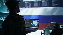 to koń trojański rosji. wirusowe narracje rozbijają europę