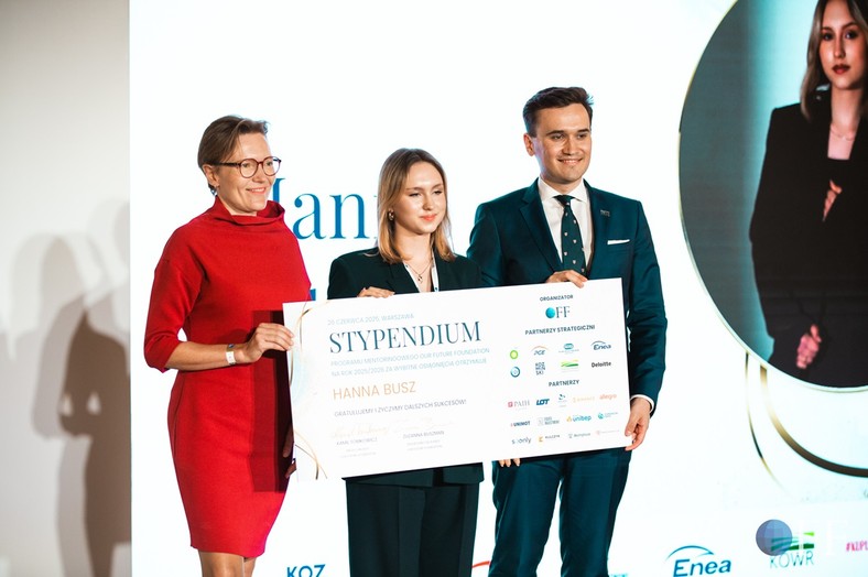Stypendyści VI edycji Programu Mentoringowego Our Future Foundation wybrani, marzą o Harvardzie, Yale czy Oksfordzie!
