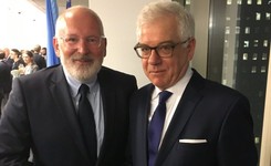 Minister Czaputowicz spotkał się z wiceprzewodniczącym KE Fransem Timmermansem