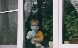 Tonący lockdownu się chwyta. Na kryzysy zdrowotne można reagować inaczej