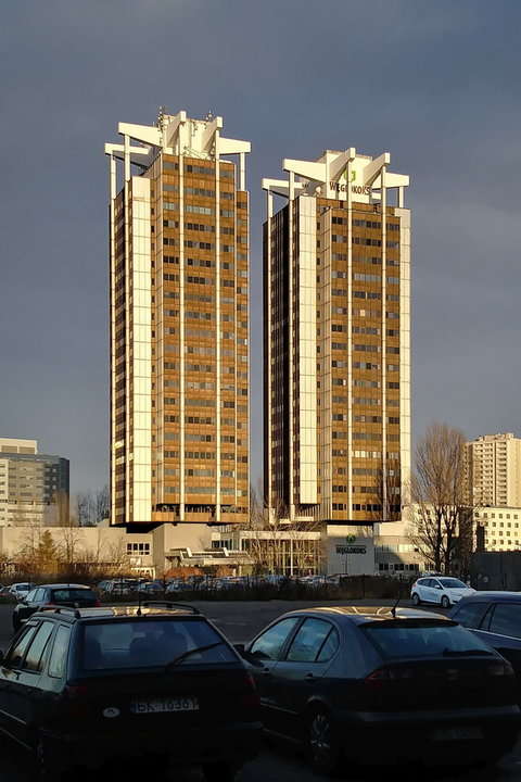 Wieżowce Stalexport. Są jednym z symboli Katowic