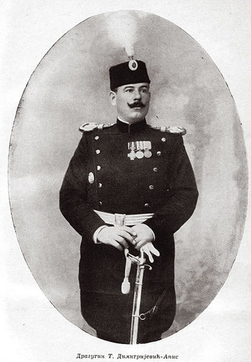 Dimitrijević je streljan sa još dvojicom oficira u junu 1917.