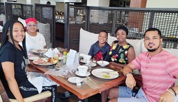 Van Vicker and his family