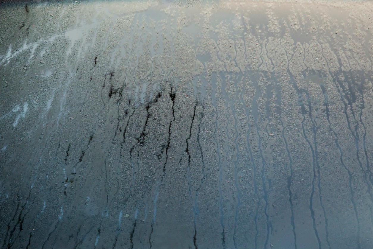 Nesprávne nastavenie kúrenia v zime spôsobuje nadmerné rosenie okien a zvyšuje spotrebu paliva. 