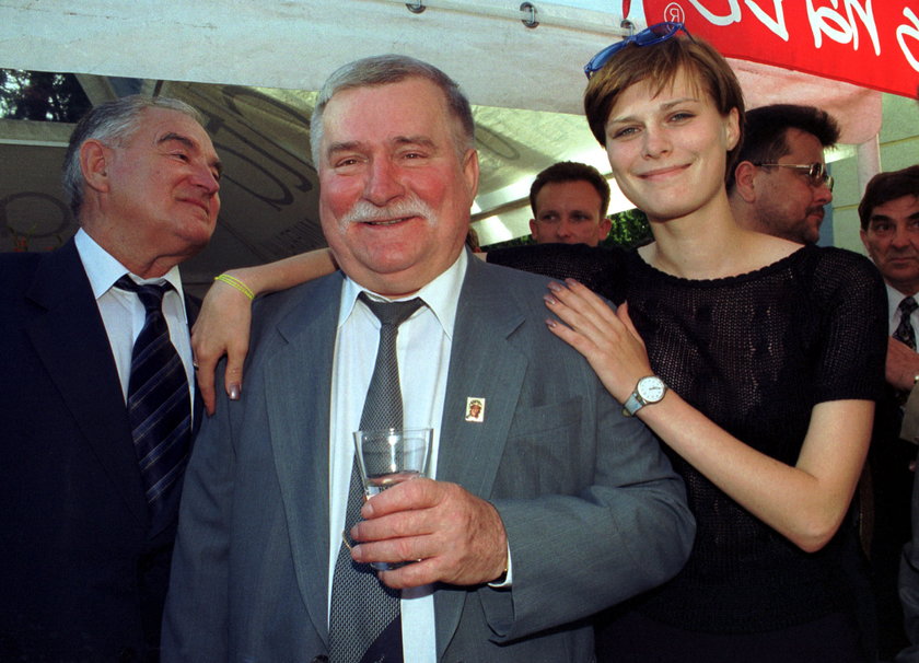 Córka Wałęsy u ojca zarabia grosze
