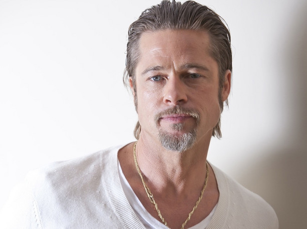 Brad Pitt zabija delikatnie...