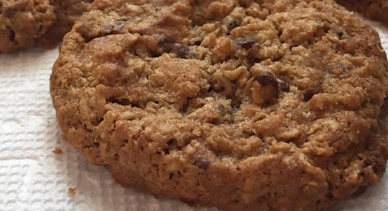 Oatmeal cookie