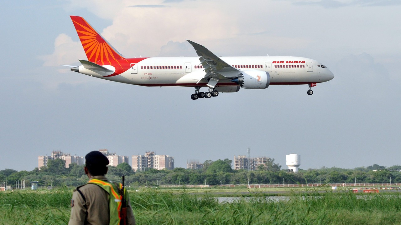 To ten model samolotu rozbił się w Indiach. Pierwsza taka katastrofa tej maszyny