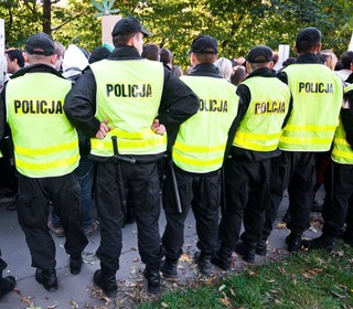 Koniec możliwości łączenia renty z emeryturą policyjną