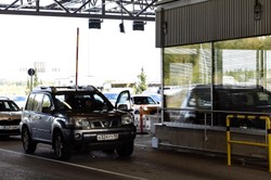 CNN: Rosjanie uciekają przed mobilizacją. Na granicach 24 godziny czekania w kolejkach