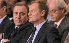 Szef klubu PO: Macierewicz obiecał Kaczyńskiemu, że posadzą Tuska za Smoleńsk