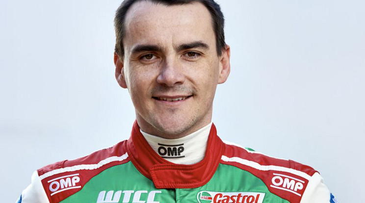 Michelisz Norbert.
autóversenyző /Fotó: castrolhondawtcc.com