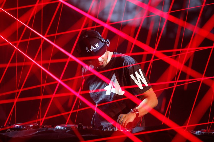 10. Afrojack – 16 milionów dolarów