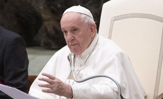 Włoski dizennik: Przypadek koronawirusa w Domu Świętej Marty, gdzie mieszka papież