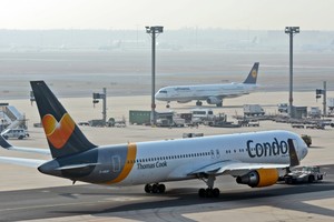 Condor wykupi Lufthansa? LOT wycofał się z transakcji