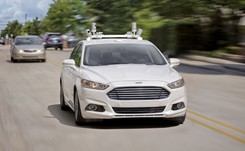 Ford wypuści na rynek rewolucyjny samochód dla Kowalskiego. Bez kierownicy i pedałów [WIDEO]