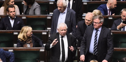 Burza wokół "lex Kaczyński". Senator nie gryzł się w język. "Pan Bochenek robi sobie z nas jaja"