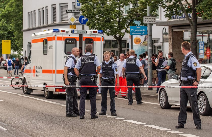 Reutlingen: Mężczyzna rzucił się z maczetą na ludzi