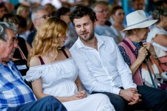 Antoni Królikowski i Izabela pokazali córkę. Pochwalili się zdjęciami ze spaceru