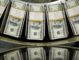 A jednak wojna handlowa? Trump chce zwiększyć cła na chińskie produkty o 100 mld dol.