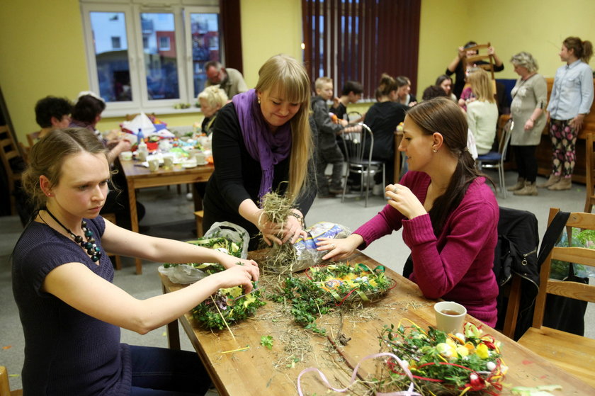 Warsztaty przygotowywania ozdób świątecznych odbyły się w Gdańskim Archipelagu Kultury