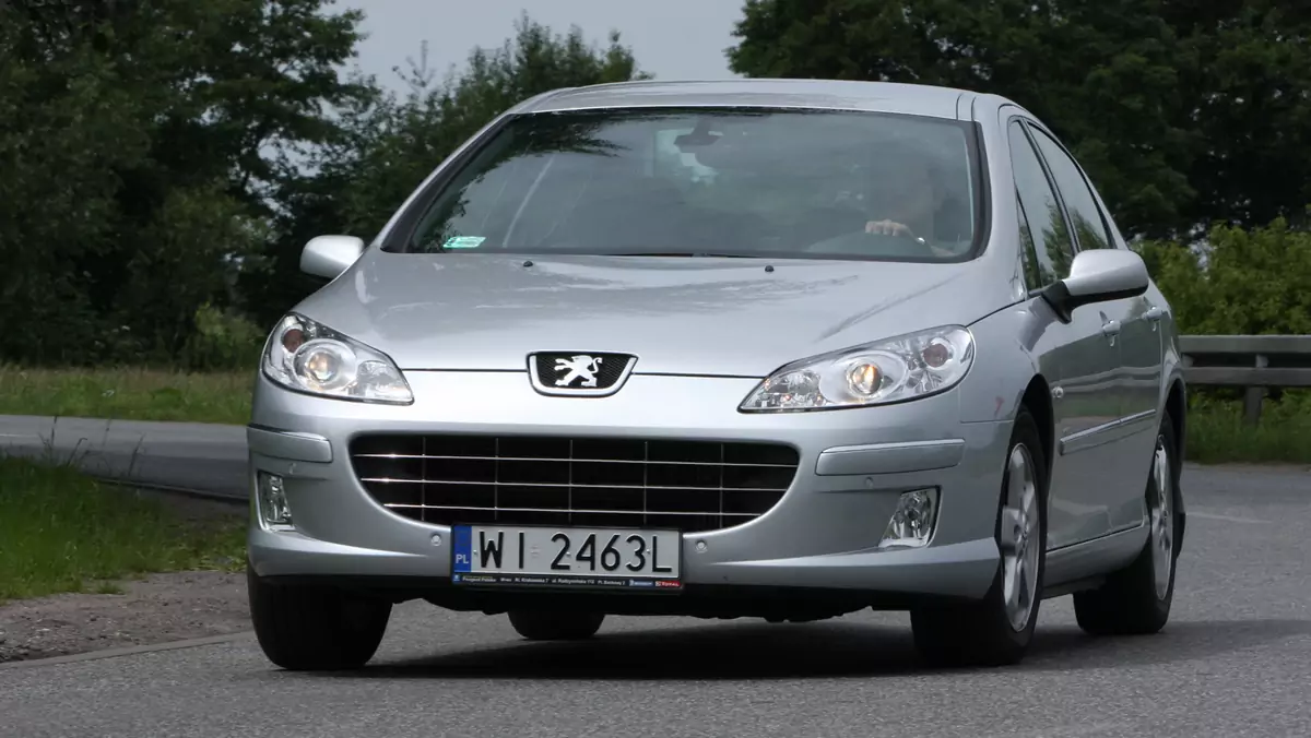 Peugeot 407 ma rozbudowane zawieszenie – prowadzi się pewnie, jest wygodny.