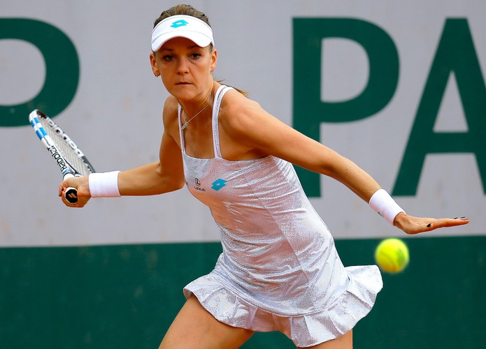Biała sukienka i czarna rozpacz. Klęska Radwańskiej na Roland Garros