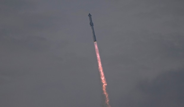 Lansiranje rakete "Staršip"