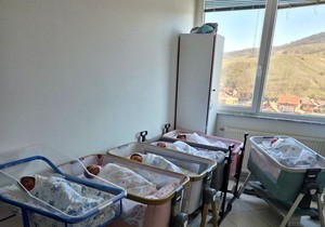 U srpskom porodilištu u Pasjanu u Kosovskom Pomoravlju tokom vikenda je rođeno sedam beba