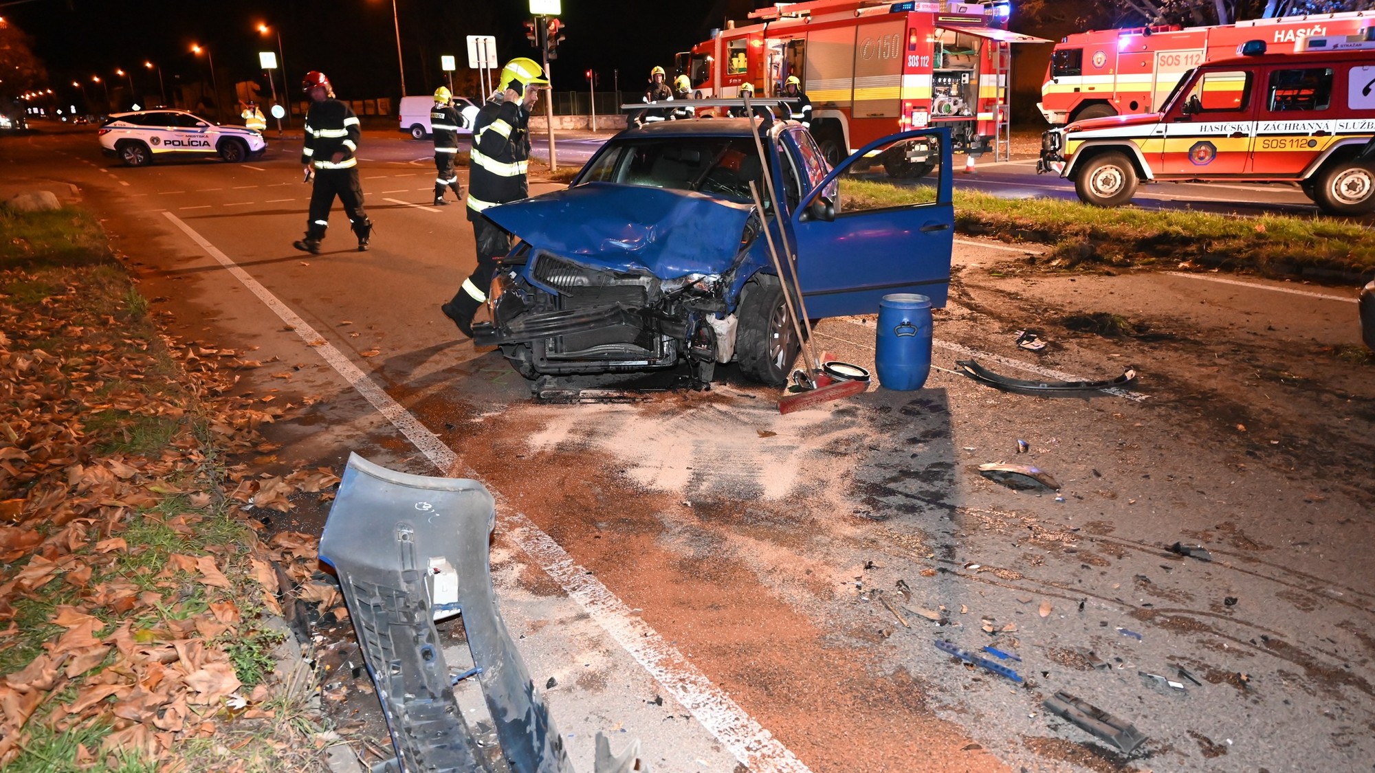 Pri hromadnej dopravnej nehode v Liptovskom Mikuláši sa zranili tri osoby.