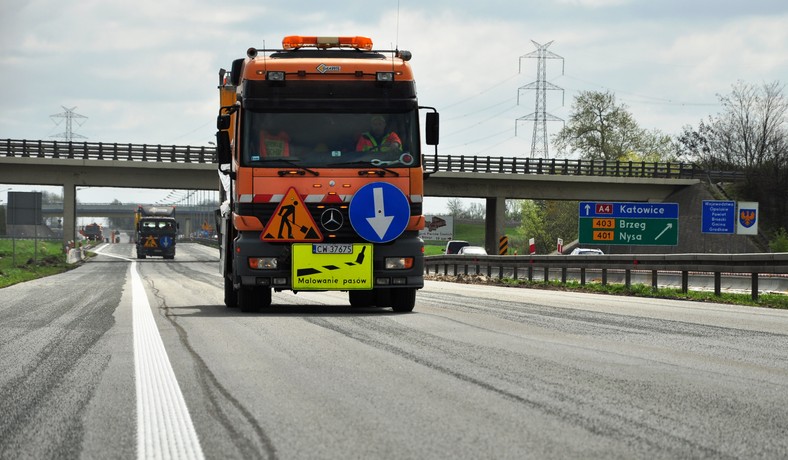 Autostrada A4 pod Opolem. Oznakowanie poziome