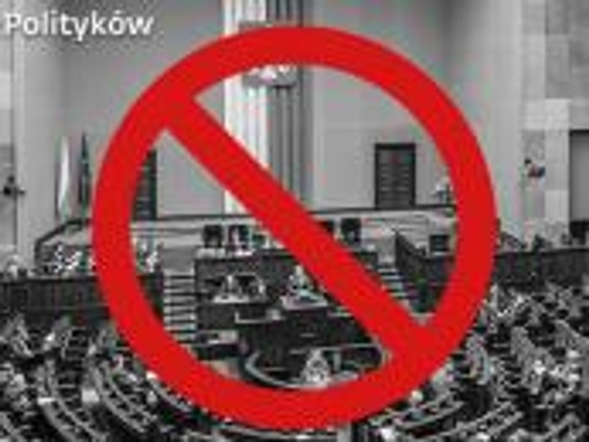 #DzieńBezPolityków