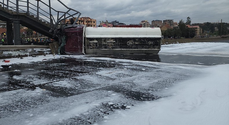 Fuel tanker overturns on Thika road causing huge snarl-up for motorists