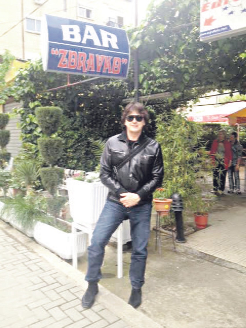 Popularan: Čola prvi put u Tirani