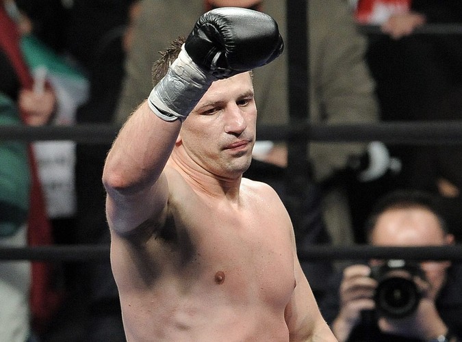 Tomasz Adamek kontra Vinny Maddalone