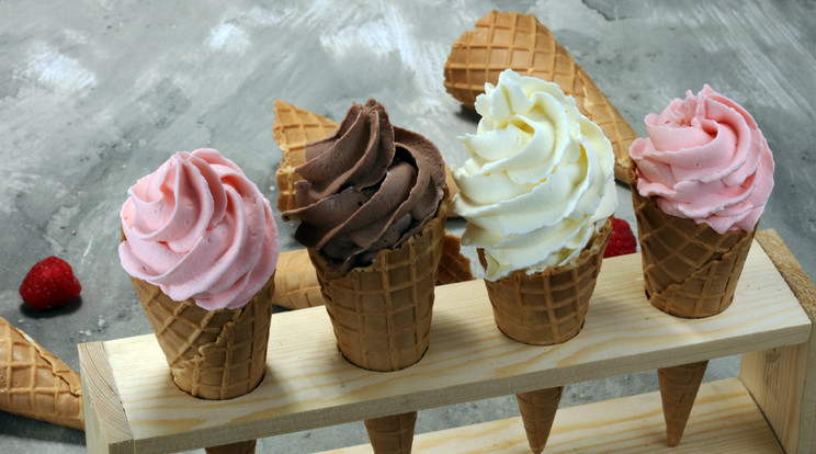 Külön fagyiautomatából szervírozzák a csavart fagylaltot/Fotó: Shutterstock