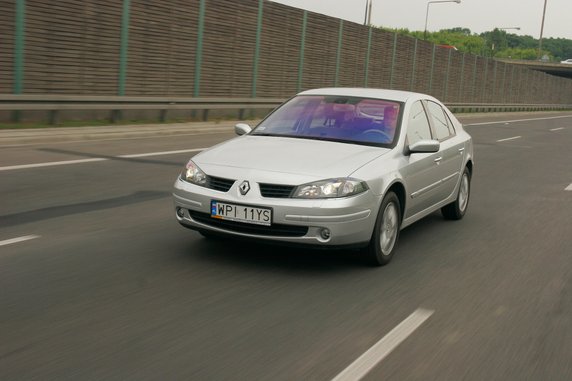 Top 5: ciekawe i niedrogie modele klasy średniej – Renault Laguna (II)