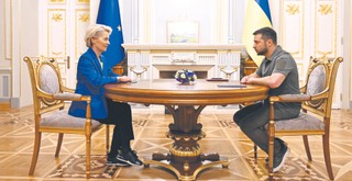 Wojna w Ukrainie po cichu reformuje Unię Europejską