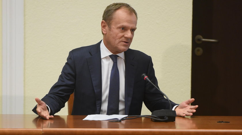 Donald  Tusk przed komisja Amber Gold