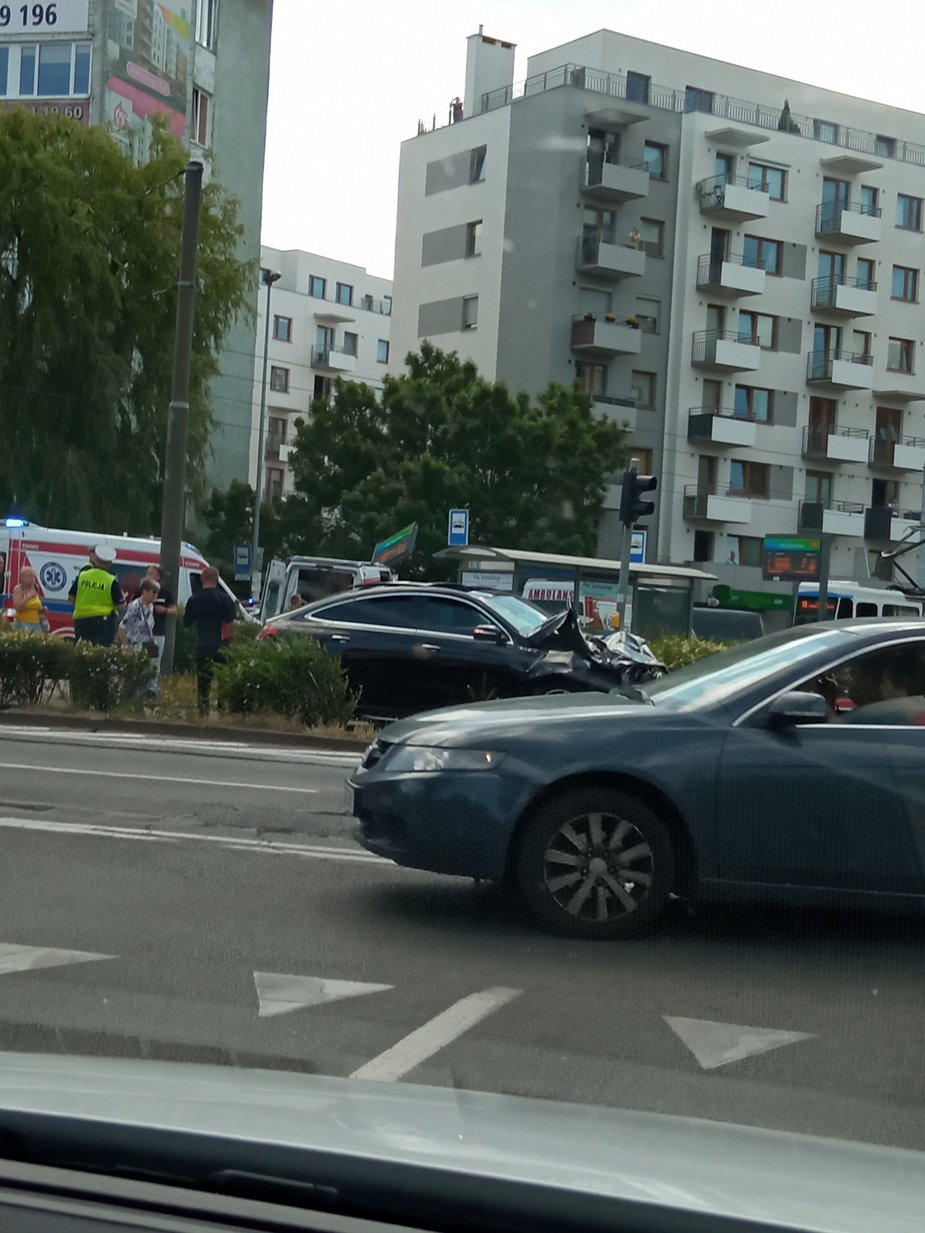 Samochód osobowy, który brał udział w wypadku (Foto: Marika/Suszą!Szczecin)