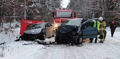 Koszmar na oblodzonej drodze. Nie żyje 62-latka